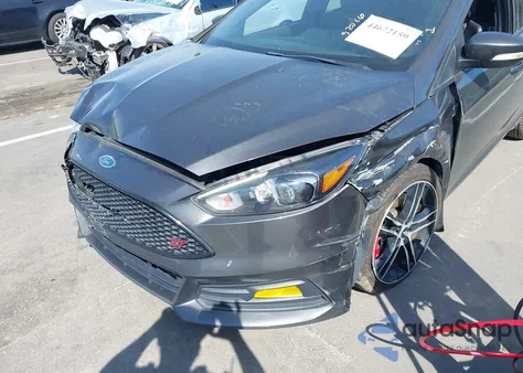 2016 Ford Focus St from USA, damaged, VIN 1FADP3L94GL241194